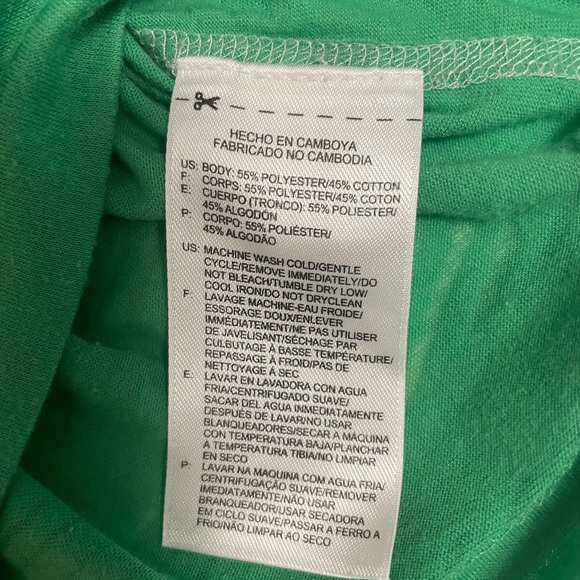 Reebok Women’s Green Play Dry Athletic Shirt - Picture 4 of 5